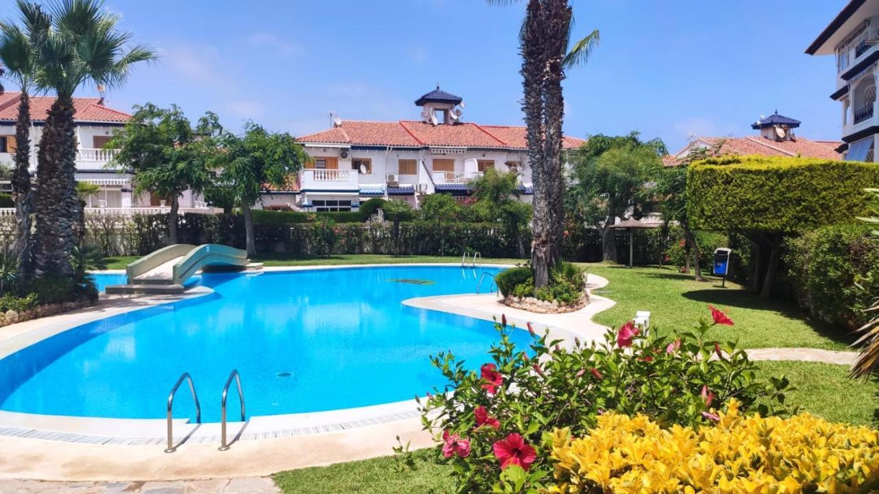 Apartamento Parquemar Apartment Ла Мата Екстериор снимка