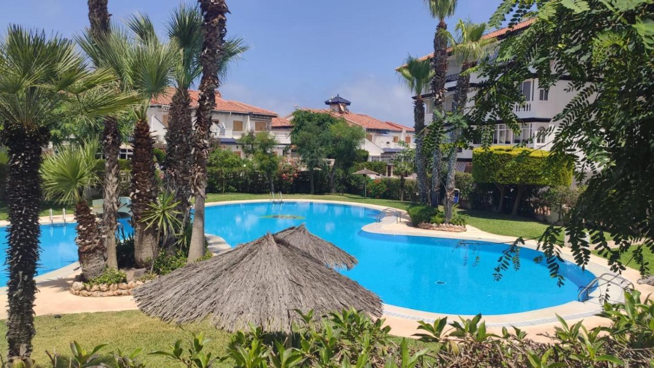 Apartamento Parquemar Apartment Ла Мата Екстериор снимка